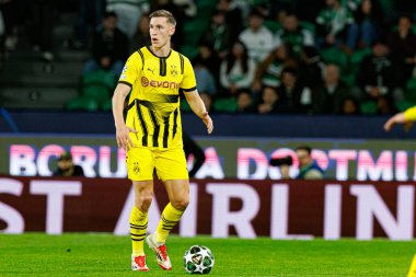 Nico Schlotterbeck UEFA Şampiyonlar Ligi maçında Sporting CP ve Borussia Dortmund (Maciej Rogowski) takımları arasında görüldü.)