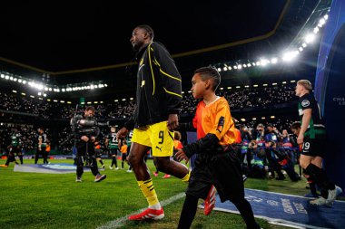 Serhou Guirassy UEFA Şampiyonlar Ligi maçında Sporting CP ve Borussia Dortmund (Maciej Rogowski)