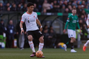 Wataru Endo FA Cup 4. Raundda Home Park Stadyumu 'nda Plymouth Argyle FC ve Liverpool FC takımları arasında görüldü (Maciej Rogowski)