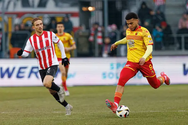 Mikkel Maigaard ve Lamine Diaby-Fadiga, PKO BP Ekstraklasa maçında Krakovia ve Jagiellonia Bialystok takımları arasında Stadion Cracovii im 'de görüldü. Jozefa Pilsudskiego (Maciej Rogowski)