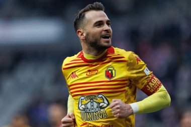 İsa İmaz, PKO BP Ekstraklasa maçında Stadion Cracovii im 'deki KS Krakovia ve Jagiellonia Bialystok takımları arasında attığı golü kutlarken görüldü. Jozefa Pilsudskiego (Maciej Rogowski)