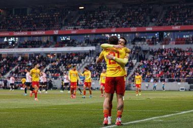Darko Churlinov ve Miguel Miki Villar, Stadion Cracovii im 'de KS Krakovia ve Jagiellonia Bialystok takımları arasında oynanan PKO BP Ekstraklasa maçında gol attıktan sonra kutlama yaparken görüldüler. Jozefa Pilsudskiego (Maciej Rogowski)