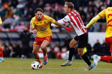 Darko Churlinov ve Mikkel Maigaard, PKO BP Ekstraklasa maçında Krakovia ve Jagiellonia Bialystok takımları arasında Stadion Cracovii im 'de görüldüler. Jozefa Pilsudskiego (Maciej Rogowski) 