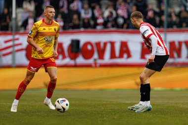 Norbert Wojtuszek, PKO BP Ekstraklasa maçında Krakovia ve Jagiellonia Bialystok takımları arasında Stadion Cracovii im 'de görüldü. Jozefa Pilsudskiego (Maciej Rogowski)
