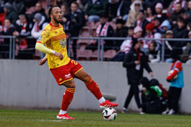 Enzo Ebosse PKO BP Ekstraklasa maçında Krakovia ve Jagiellonia Bialystok takımları arasında Stadion Cracovii im 'de görüldü. Jozefa Pilsudskiego (Maciej Rogowski)
