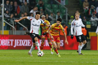 Bartosz Kapustka ve Tomas Silva, Puchar Polski maçında Stadion Miejski Legii Warszawa 'daki Legia Warszawa ve Jagiellonia Bialystok takımları arasında görüldü. Jozefa Pilsudskiego (Maciej Rogowski)