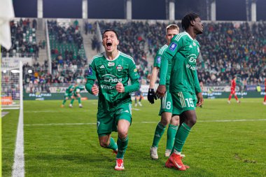 Renat Dadashov, Stadyum 'daki Radomiak Radom ve Widzew Lodz takımları arasında oynanan PKO BP Ekstraklasa maçında gol attıktan sonra kutlama yaparken görüldü. Braci Czachorow (Maciej Rogowski)
