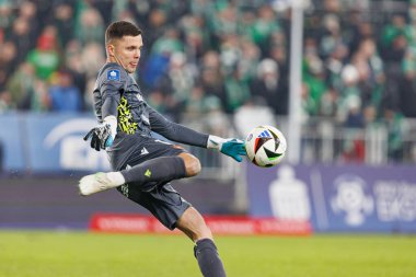 Rafal Gikiewicz, PKO BP Ekstraklasa maçında Radomiak Radom ve Widzew Lodz takımları arasında Stadion Miejski im 'de görüldü. Braci Czachorow (Maciej Rogowski)