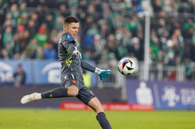 Rafal Gikiewicz, PKO BP Ekstraklasa maçında Radomiak Radom ve Widzew Lodz takımları arasında Stadion Miejski im 'de görüldü. Braci Czachorow (Maciej Rogowski)