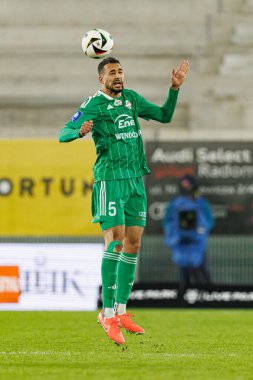 Saad Agouzoul, PKO BP Ekstraklasa maçında Radomiak Radom ve Widzew Lodz takımları arasında Stadion Miejski im 'de görüldü. Braci Czachorow (Maciej Rogowski)