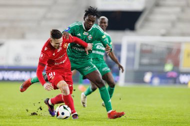 Marcel Krajewski ve Abdoul Tapsoba, PKO BP Ekstraklasa maçında Radomiak Radom ve Widzew Lodz takımları arasında Stadion Miejski im 'de görüldü. Braci Czachorow (Maciej Rogowski)