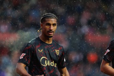 Loic Bade, Estadio de Vallecas 'ta Rayo Vallecano ve Sevilla FC takımları arasında oynanan LaLiga EA SPORTS maçı sırasında görüldü (Maciej Rogowski)