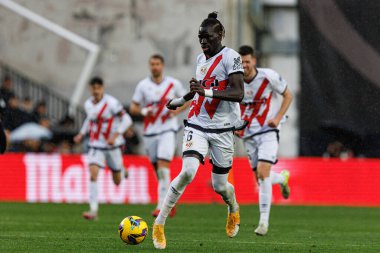 Pathe Ciss, Estadio de Vallecas 'ta Rayo Vallecano ve Sevilla FC takımları arasında oynanan LaLiga EA SPORTS maçı sırasında görüldü (Maciej Rogowski)