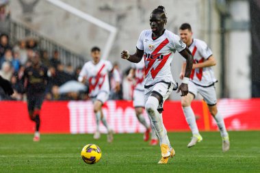 Pathe Ciss, Estadio de Vallecas 'ta Rayo Vallecano ve Sevilla FC takımları arasında oynanan LaLiga EA SPORTS maçı sırasında görüldü (Maciej Rogowski)