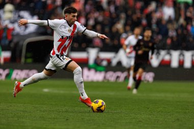 Adrian Embarba, Estadio de Vallecas 'ta Rayo Vallecano ve Sevilla FC takımları arasında oynanan LaLiga EA SPORTS maçı sırasında görüldü (Maciej Rogowski)