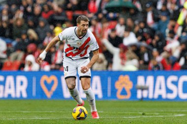Estadio de Vallecas 'ta Rayo Vallecano ve Sevilla FC takımları arasında oynanan LaLiga EA SPORTS maçı sırasında Florian Lejeune görüldü (Maciej Rogowski)