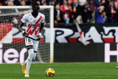 Pathe Ciss, Estadio de Vallecas 'ta Rayo Vallecano ve Sevilla FC takımları arasında oynanan LaLiga EA SPORTS maçı sırasında görüldü (Maciej Rogowski)
