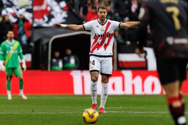 Estadio de Vallecas 'ta Rayo Vallecano ve Sevilla FC takımları arasında oynanan LaLiga EA SPORTS maçı sırasında Florian Lejeune görüldü (Maciej Rogowski)