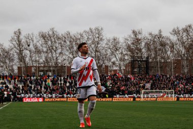 Adrian Embarba, Estadio de Vallecas 'ta Rayo Vallecano ve Sevilla FC takımları arasında oynanan LaLiga EA SPORTS maçı sırasında görüldü (Maciej Rogowski)