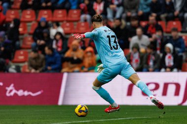 Orjan Nyland, Estadio de Vallecas 'ta Rayo Vallecano ve Sevilla FC takımları arasında oynanan LaLiga EA SPORTS maçı sırasında görüldü (Maciej Rogowski)