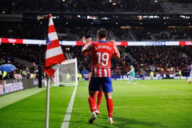 Julian Alvarez, LaLiga EA SPORTS maçında Estadio Civitas Metropolitano 'daki Atletico de Madrid ve Athletic Club takımları arasında gol attıktan sonra kutlama yaparken görüldü (Maciej Rogowski)