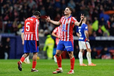 Julian Alvarez, LaLiga EA SPORTS maçında Estadio Civitas Metropolitano 'daki Atletico de Madrid ve Athletic Club takımları arasında gol attıktan sonra kutlama yaparken görüldü (Maciej Rogowski)