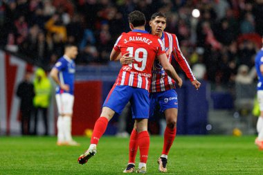 Julian Alvarez ve Nahuel Molina, Estadio Civitas Metropolitano 'daki Atletico de Madrid ve Athletic Club takımları arasında oynanan LaLiga EA Spor maçında gol attıktan sonra kutlama yaparken görüldü (Maciej Rogowski))