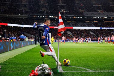 Alex Berenguer, Atletico de Madrid ve Estadio Civitas Metropolitano takımları arasında oynanan LaLiga EA SPORTS maçı sırasında görüldü (Maciej Rogowski)