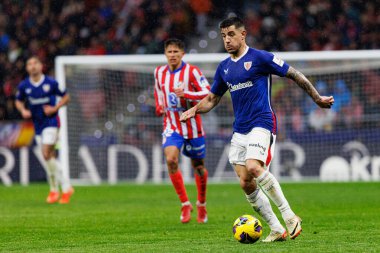 Yuri Berchiche LaLiga EA SPORTS maçı sırasında Estadio Civitas Metropolitano 'daki Atletico de Madrid ve Athletic Club takımları arasında görüldü (Maciej Rogowski)