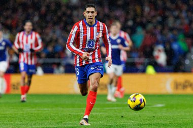 Estadio Civitas Metropolitano 'daki Atletico de Madrid ve Athletic Club (Maciej Rogowski) takımları arasında LaLiga EA SPORTS maçı sırasında görülen Nahuel Molina)