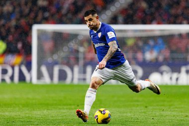 Yuri Berchiche LaLiga EA SPORTS maçı sırasında Estadio Civitas Metropolitano 'daki Atletico de Madrid ve Athletic Club takımları arasında görüldü (Maciej Rogowski)