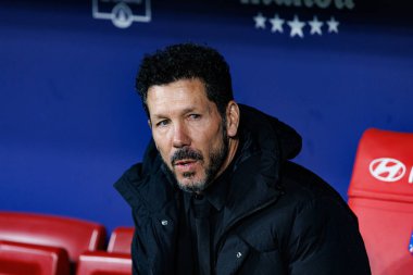 Diego Simeone, Atletico de Madrid ve Estadio Civitas Metropolitano takımları arasında oynanan LaLiga EA SPORTS maçı sırasında görüldü (Maciej Rogowski)