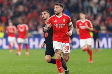 Nicolas Otamendi, SL Benfica ve FC Barcelona (Maciej Rogowski) takımları arasında oynanan 16 maçlık UEFA Şampiyonlar Ligi karşılaşmasında görüldü.
