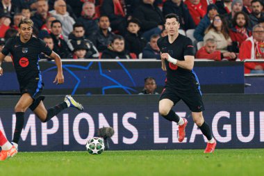 Robert Lewandowski, SL Benfica ve FC Barcelona (Maciej Rogowski) takımları arasında oynanan 16 maçlık UEFA Şampiyonlar Ligi karşılaşmasında görüldü.
