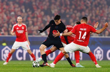 Pedri ve Vangelis Pavlidis, SL Benfica ve FC Barcelona (Maciej Rogowski) takımları arasında oynanan UEFA Şampiyonlar Ligi 16.