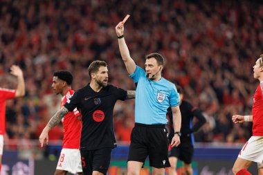 Inigo Martinez Felix Zwayer, SL Benfica ve FC Barcelona (Maciej Rogowski) takımları arasında oynanan 16.