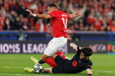 Vangelis Pavlidis ve Pau Cubarsi, SL Benfica ve FC Barcelona (Maciej Rogowski) takımları arasında oynanan 16.