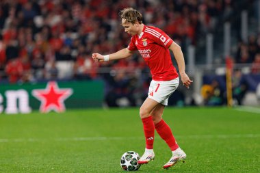 Andreas Schjelderup, SL Benfica ve FC Barcelona (Maciej Rogowski) takımları arasında oynanan 16.