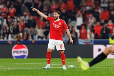 Orkun Kokcu, SL Benfica ve FC Barcelona (Maciej Rogowski) takımları arasında oynanan 16 maçlık UEFA Şampiyonlar Ligi Raundu sırasında görüldü.
