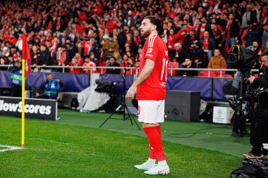 Orkun Kokcu, SL Benfica ve FC Barcelona (Maciej Rogowski) takımları arasında oynanan 16 maçlık UEFA Şampiyonlar Ligi Raundu sırasında görüldü.