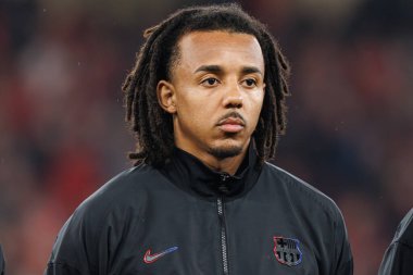 Jules Kounde, SL Benfica ve FC Barcelona (Maciej Rogowski) takımları arasında oynanan 16 maçlık UEFA Şampiyonlar Ligi karşılaşmasında görüldü.