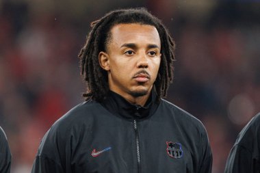 Jules Kounde, SL Benfica ve FC Barcelona (Maciej Rogowski) takımları arasında oynanan 16 maçlık UEFA Şampiyonlar Ligi karşılaşmasında görüldü.