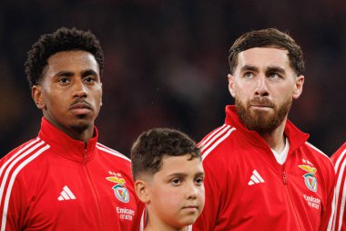 Leandro Barreiro ve Orkun Kokcu, SL Benfica ve FC Barcelona (Maciej Rogowski) takımları arasında oynanan UEFA Şampiyonlar Ligi 16.