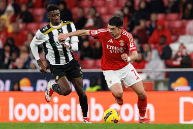 Djibril Soumare ve Zeki Amdouni Liga Portekiz maçı sırasında SL Benfica ve CD Nacional (Maciej Rogowski)