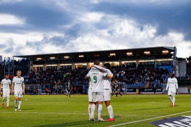 Casa Pia ve Estadio Belediyesi Rio Maior (Maciej Rogowski) takımları arasında oynanan Liga Portekiz maçında attığı gol üstüne atışıyla Sportif Oyuncular)