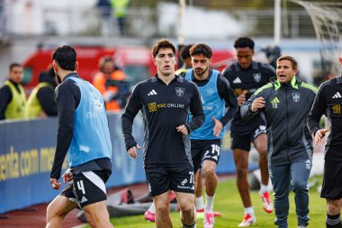 Gaizka Larrazabal, Liga Portekiz maçı sırasında Estadio Belediyesi Rio Maior 'daki Casa Pia ve Sporting CP takımları arasında görüldü (Maciej Rogowski)