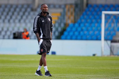 Duplexe Tchamba, Liga Portekiz maçı sırasında Estadio Belediyesi Rio Maior 'daki Casa Pia ve Sporting CP takımları arasında görüldü (Maciej Rogowski)