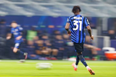 Yann Bisseck UEFA Şampiyonlar Ligi maçında Internazionale Milano ve Feyenoord FC (Maciej Rogowski)