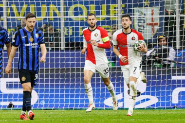 David Hancko ve Jakub Moder, UEFA Şampiyonlar Ligi maçında Milano ve Feyenoord FC (Maciej Rogowski)