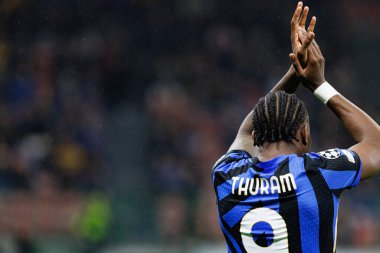 Marcus Thuram UEFA Şampiyonlar Ligi maçında Internazionale Milano ve Feyenoord FC (Maciej Rogowski) takımları arasında görüldü.)